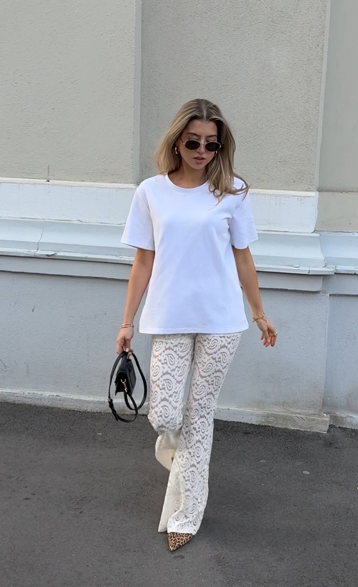 PANTALONES DE ENCAJE