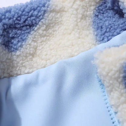 CHAQUETA REVERSIBLE CON CORAZONES