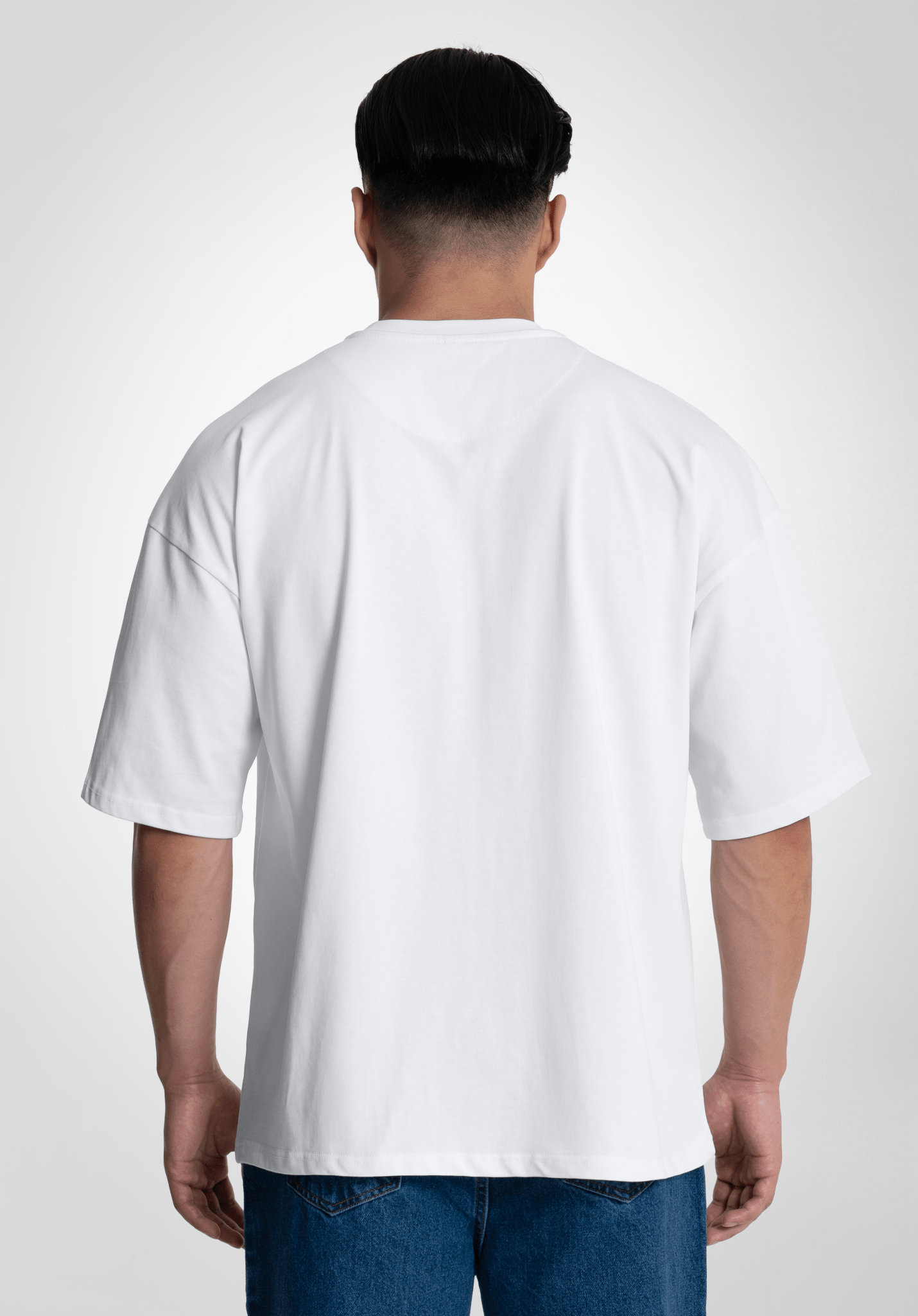 CAMISETA BLANCA OVERSIZE