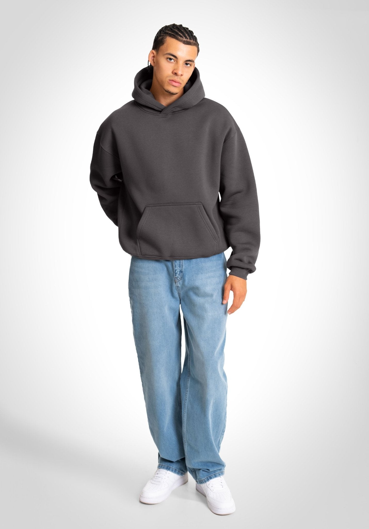 SUDADERA OVERSIZE GRIS OSCURO