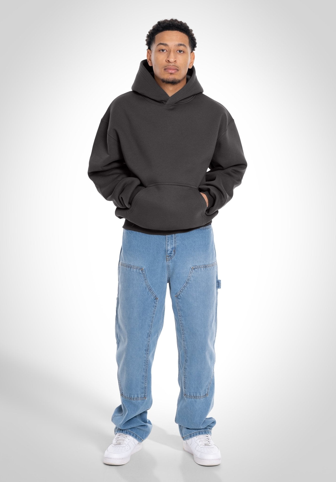 SUDADERA OVERSIZE GRIS OSCURO