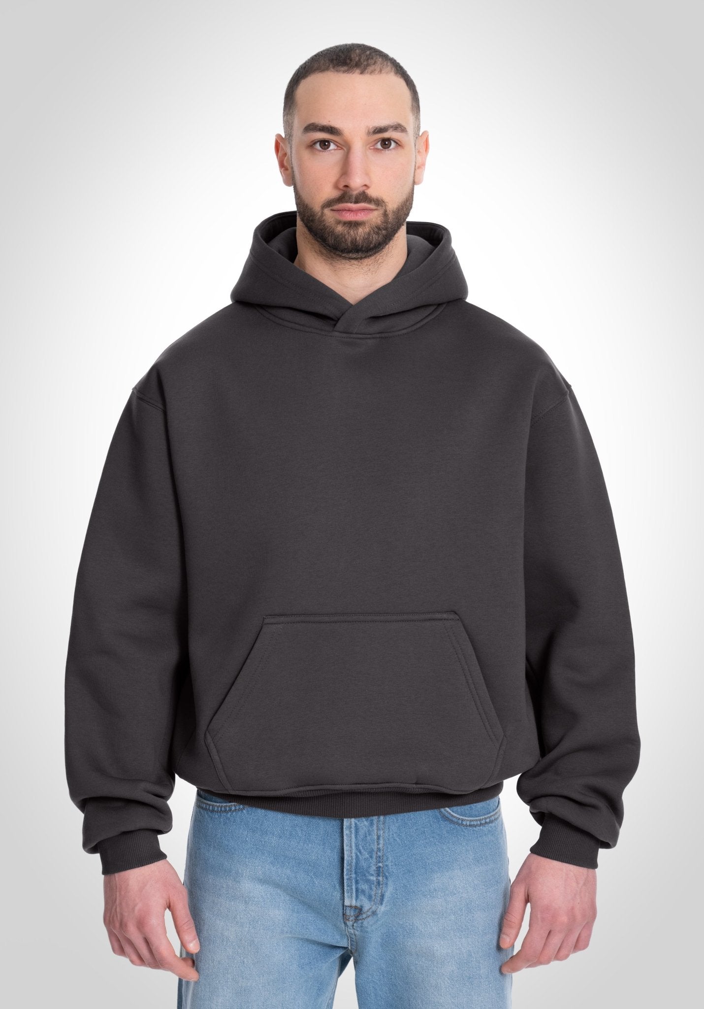 SUDADERA OVERSIZE GRIS OSCURO